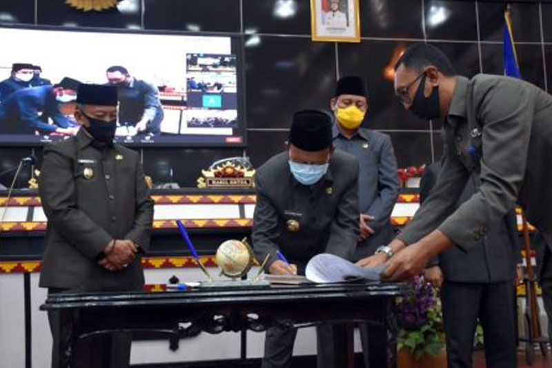 DPRD Metro Gelar Paripurna Penandatanganan RUUD dan PP APBD 2019 02
