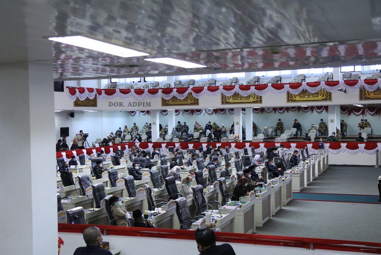 DPRD Prov Lampung Gelar Paripurna Tentang Penyampaian KUPA dan PPAS Perubahan APBD Prov Lampung Tahun 2020 02