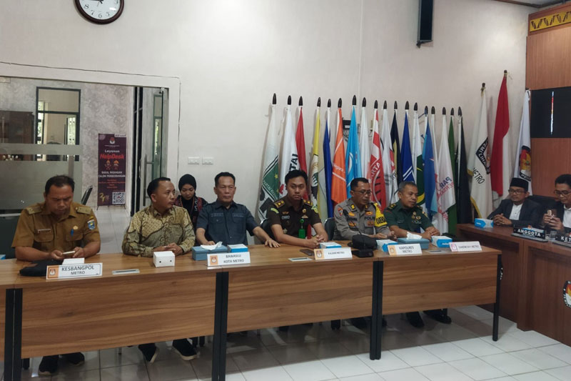 Gelar Pleno, KPU Metro Tetapkan 25 Calon Terpilih Bakal Duduki Kursi DPRD 02