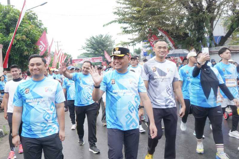 Bambang-Rafieq Ikut Ramaikan Bhayangkara Fun Run 2025 02