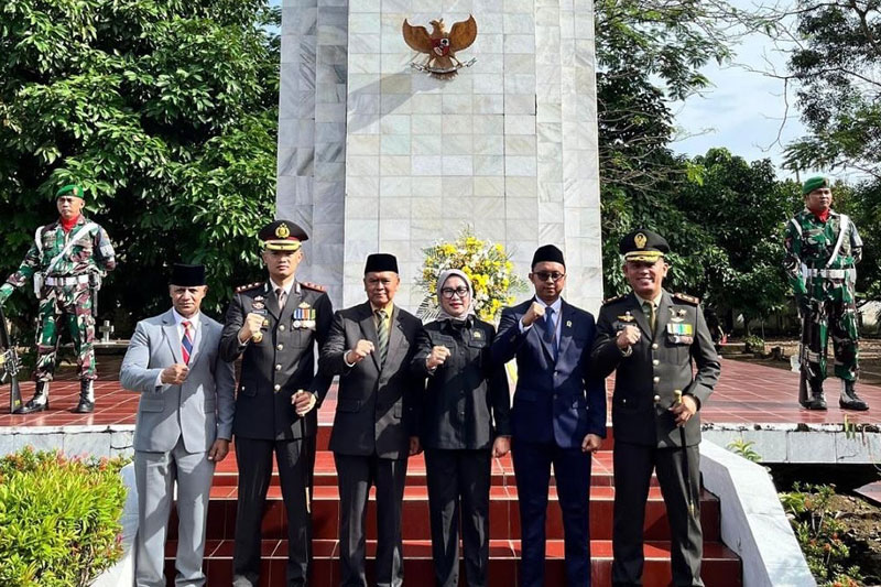 HUT ke-80 TNI, Ria Hartini Ingatkan Warga Tak Mudah Terprovokasi Isu Pemecah Belah 02