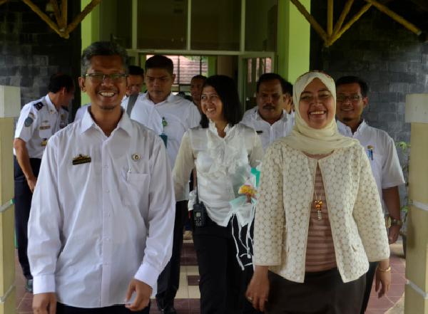 Antisipasi Penyebaran Virus HIV Pemkab Lamtim Rancang Perda Tes Kesehatan Pra Nikah Antisipasi Penyebaran Virus HIV Pemkab Lamtim Rancang Perda Tes Kesehatan Pra Nikah