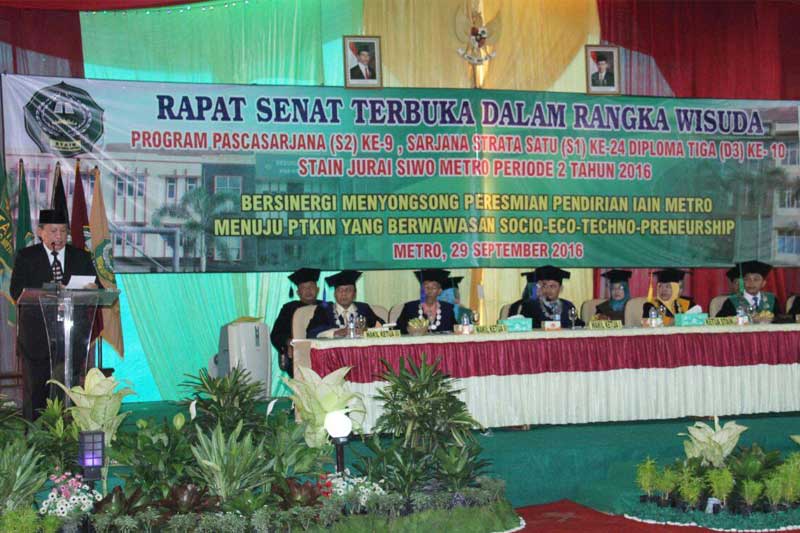 Wakil Walikota Metro Hadiri Acara Wisuda STAIN Jurai Siwo Metro 2016 Wakil Walikota Metro Hadiri Acara Wisuda STAIN Jurai Siwo Metro 2016