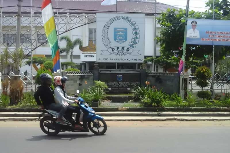 Full Day School Segera Diberlakukan, Komisi II Minta Sekolah Bersiap Full Day School Segera Diberlakukan, Komisi II Minta Sekolah Bersiap
