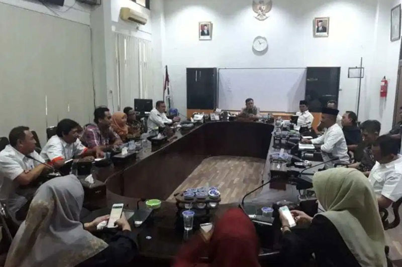Dukung Program KPU, DPRD Metro Siap Sosialisasikan dan Wujudkan Pilkada 2020 Bersih dan Berintegritas 01 Dukung Program KPU, DPRD Metro Siap Sosialisasikan dan Wujudkan Pilkada 2020 Bersih dan Berintegritas 01