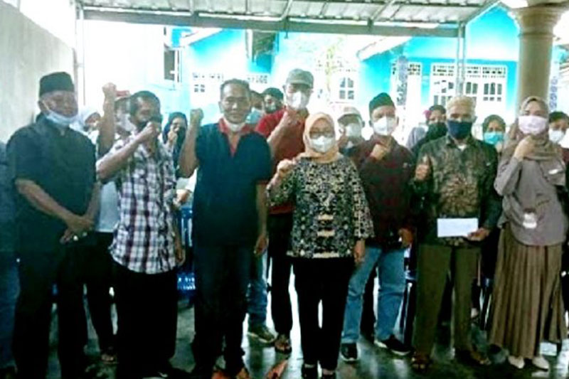 Gelar Reses di Langkapura, Kostiana Upayakan Aspirasi Masyarakat Bisa Terakomodir Gelar Reses di Langkapura, Kostiana Upayakan Aspirasi Masyarakat Bisa Terakomodir