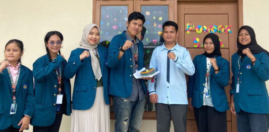 Tingkatkan Kualitas SDM, Mahasiswa KKN Unila Dirikan Pondok Baca di Desa Mesir Ilir 01