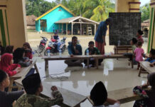 Tumbuhkan Mental Positif dalam Berkompetisi, Mahasiswa KKN Unila Gelar Lomba Cerdas Cermat Tingkat TPA 01