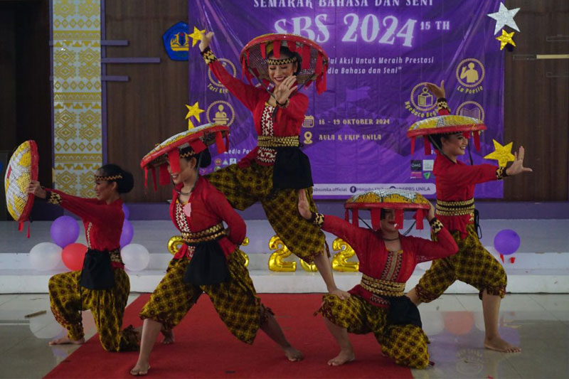 Dorong Kreativitas dan Pengembangan Budaya pada Generasi Muda, FKIP Unila Gelar Even Semarak Bahasa dan Seni 2024 Dorong Kreativitas dan Pengembangan Budaya pada Generasi Muda, FKIP Unila Gelar Even Semarak Bahasa dan Seni 2024