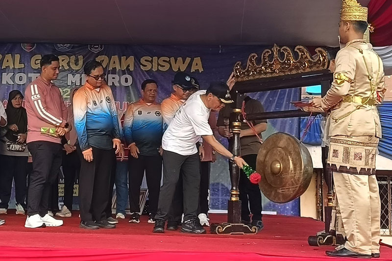 Kunjungi Metro, Mendikdasmen RI Dukung Pemkot Wujudkan Kota Cerdas 01 Kunjungi Metro, Mendikdasmen RI Dukung Pemkot Wujudkan Kota Cerdas 01