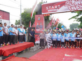 Bambang-Rafieq Ikut Ramaikan Bhayangkara Fun Run 2025 01